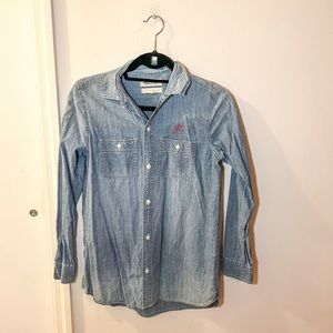 NWOT Madewell chambray button down shirt, blue, size XS